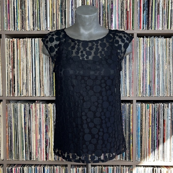 NWT Saks Fifth Avenue Polka dot Lace Sleeveless Top in Black Size Small - Picture 1 of 3